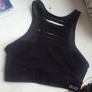 High neck sport bra